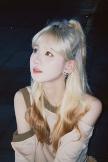 刘雨欣晒女儿照片